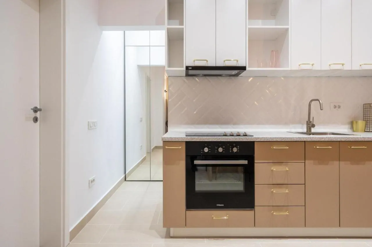 Fabulous Apartament With View In Calea Victoriei ブカレスト アパート